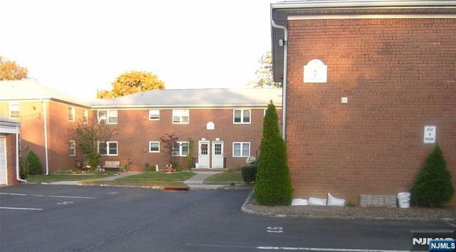 1163 Valley Road 18, Wayne, NJ 07470