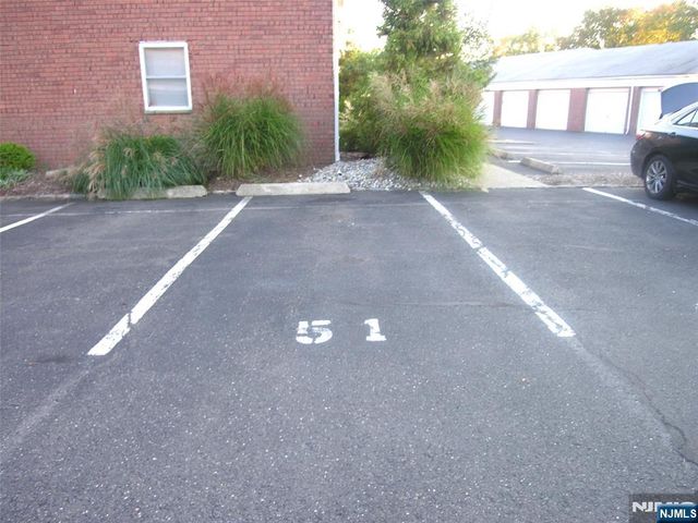 1163 Valley Road 18, Wayne, NJ 07470