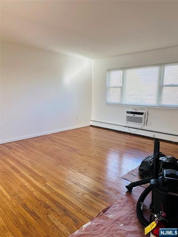 1163 Valley Road 18, Wayne, NJ 07470