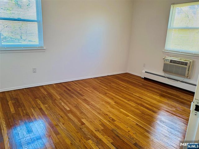 1163 Valley Road 18, Wayne, NJ 07470