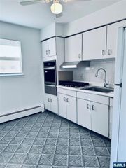 1163 Valley Road 18, Wayne, NJ 07470