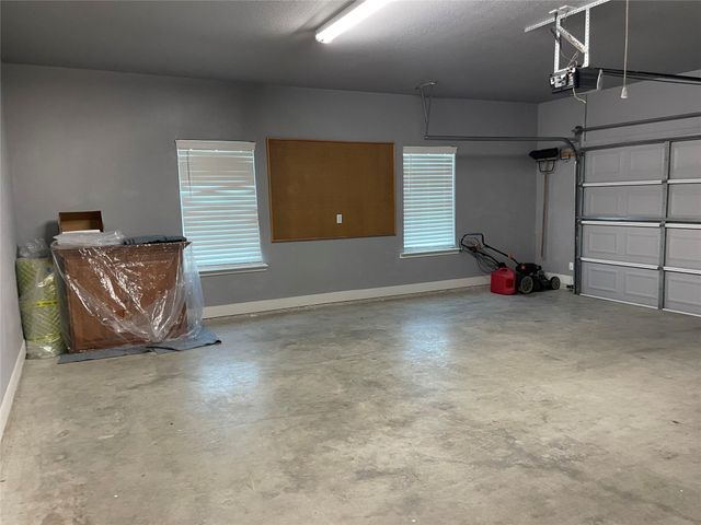 9812 Southshore DR, Salado, TX 76571