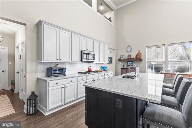 18 BROOMSEDGE LN, Gettysburg, PA 17325