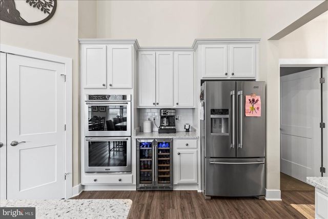 18 BROOMSEDGE LN, Gettysburg, PA 17325