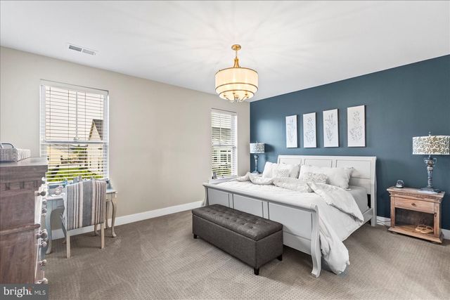18 BROOMSEDGE LN, Gettysburg, PA 17325