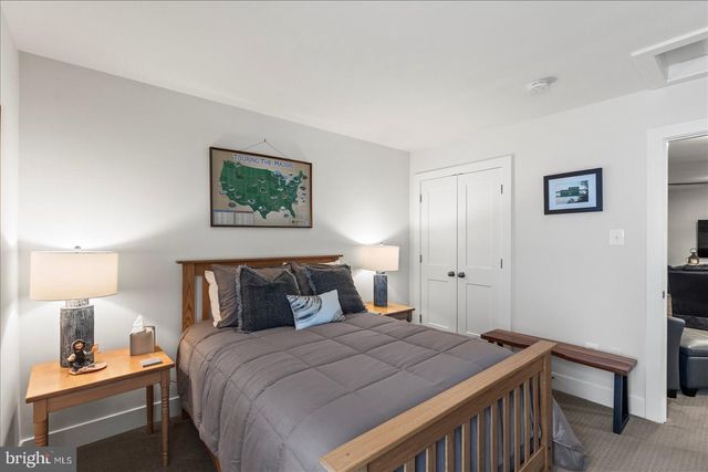 18 BROOMSEDGE LN, Gettysburg, PA 17325