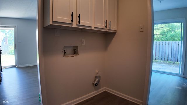 5938 Deerwood, Indianapolis, IN 46254