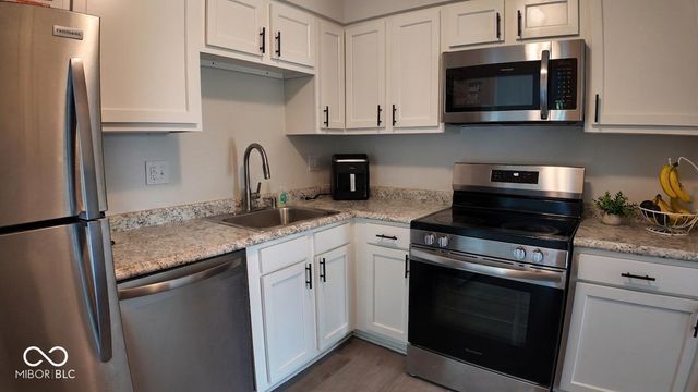 5938 Deerwood, Indianapolis, IN 46254