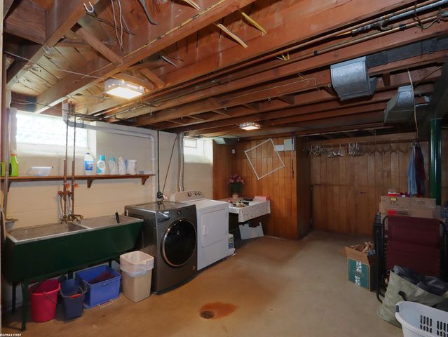 19904 Wakenden Street, Redford Twp, MI 48240