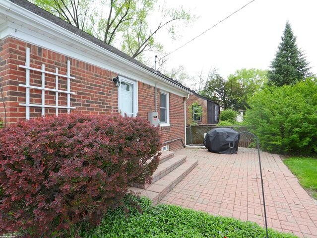 19904 Wakenden Street, Redford Twp, MI 48240