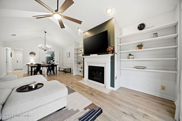 1508 Forest Park Rd, Louisville, KY 40223