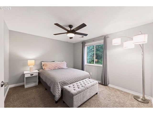 200 SHAW St, Fairview, OR 97024