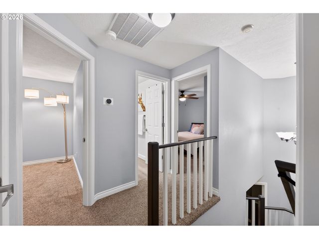 200 SHAW St, Fairview, OR 97024