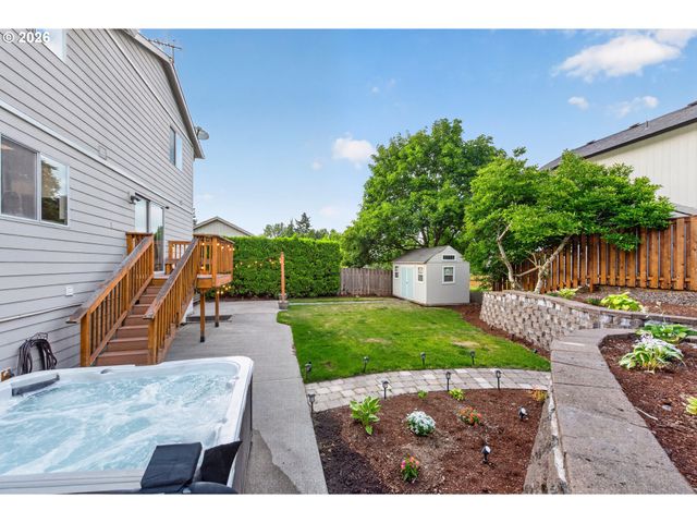 200 SHAW St, Fairview, OR 97024