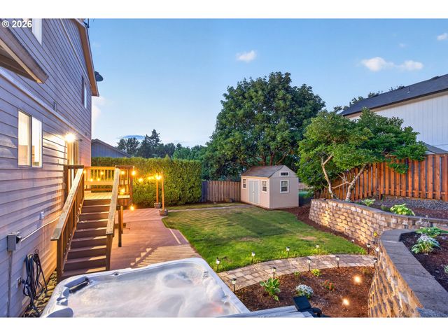 200 SHAW St, Fairview, OR 97024