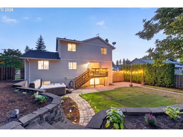 200 SHAW St, Fairview, OR 97024
