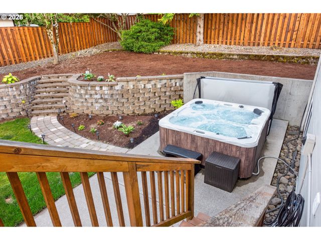 200 SHAW St, Fairview, OR 97024