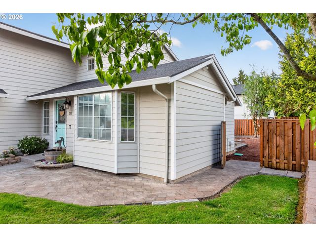 200 SHAW St, Fairview, OR 97024