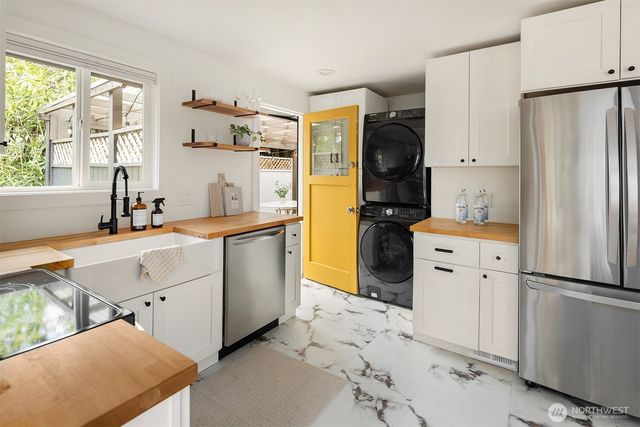 1237 SW 118th Street, Burien, WA 98146