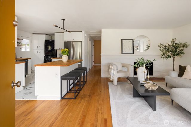 1237 SW 118th Street, Burien, WA 98146