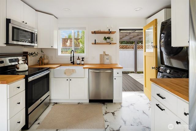 1237 SW 118th Street, Burien, WA 98146