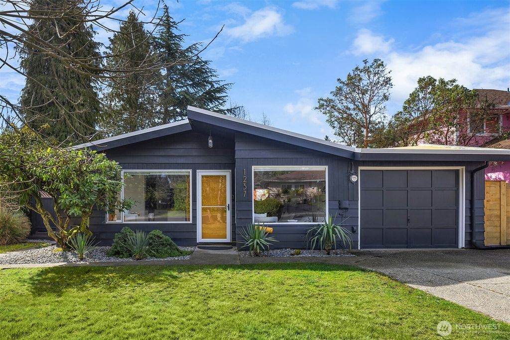 1237 SW 118th Street, Burien, WA 98146