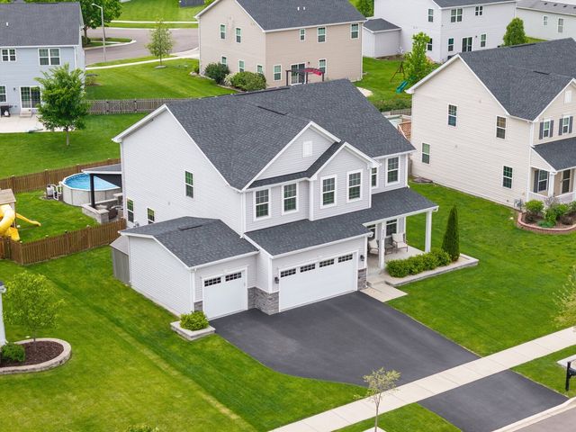 3335 Big Bend Drive, Montgomery, IL 60538