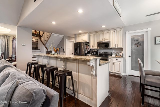 969 John Henry Rd, Taylorsville, KY 40071