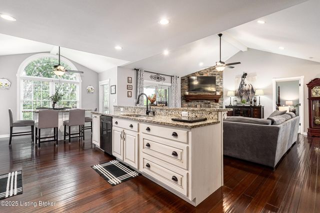 969 John Henry Rd, Taylorsville, KY 40071