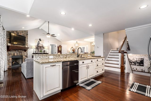 969 John Henry Rd, Taylorsville, KY 40071