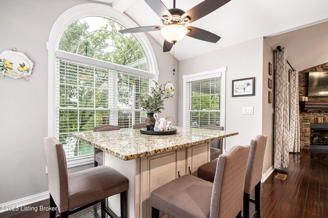 969 John Henry Rd, Taylorsville, KY 40071