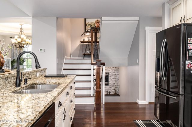 969 John Henry Rd, Taylorsville, KY 40071