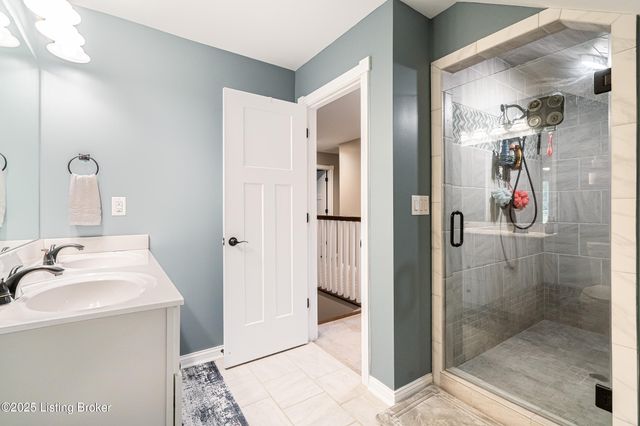 969 John Henry Rd, Taylorsville, KY 40071