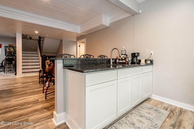 969 John Henry Rd, Taylorsville, KY 40071