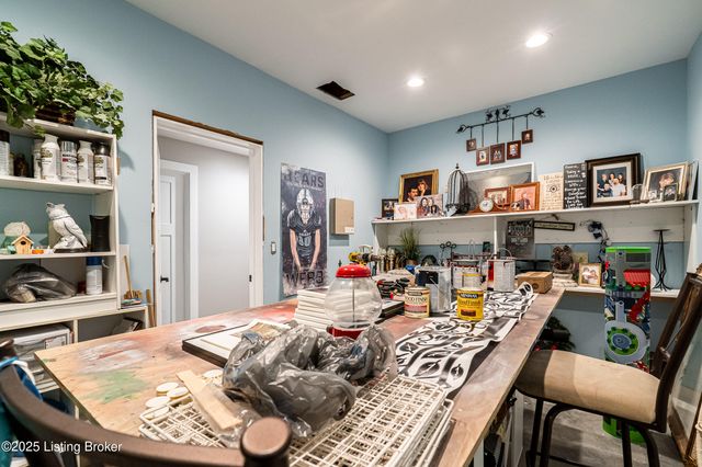 969 John Henry Rd, Taylorsville, KY 40071