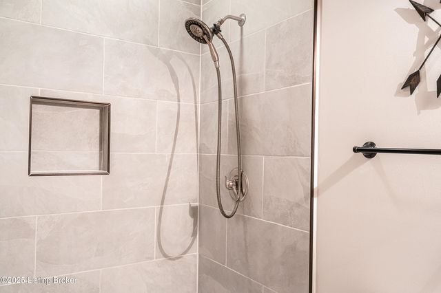 969 John Henry Rd, Taylorsville, KY 40071