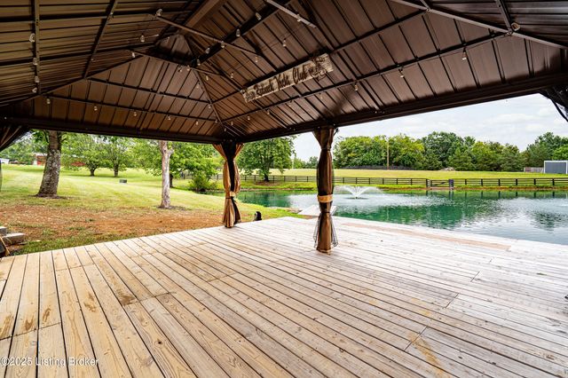 969 John Henry Rd, Taylorsville, KY 40071