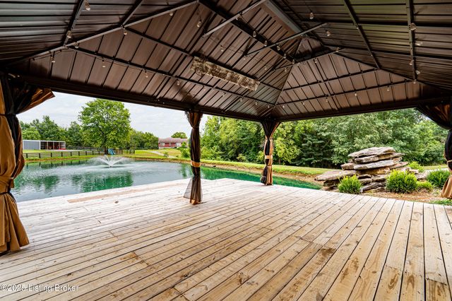 969 John Henry Rd, Taylorsville, KY 40071