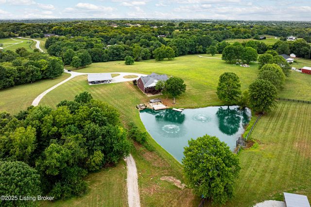 969 John Henry Rd, Taylorsville, KY 40071