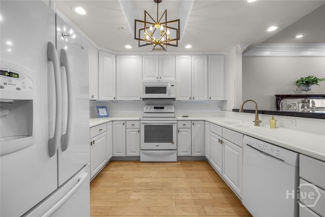 2902 River Drive B-301, Savannah, GA 31404