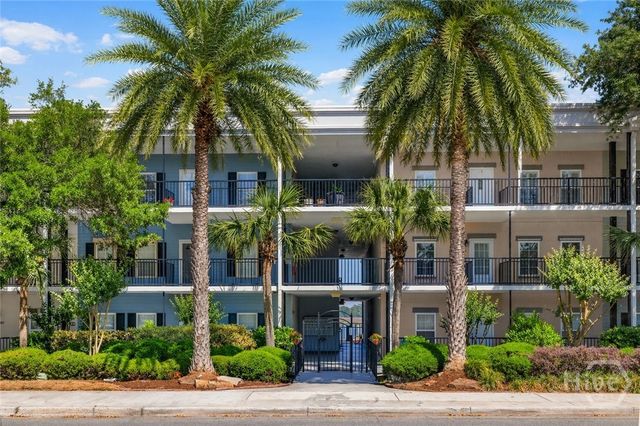 2902 River Drive B-301, Savannah, GA 31404