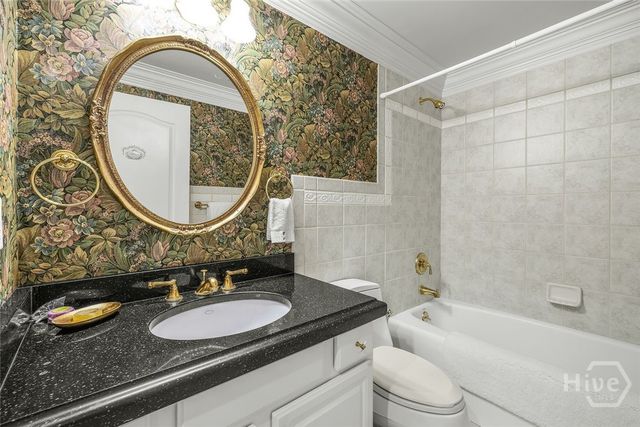 2902 River Drive B-301, Savannah, GA 31404