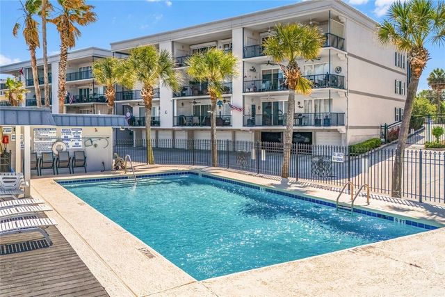2902 River Drive B-301, Savannah, GA 31404