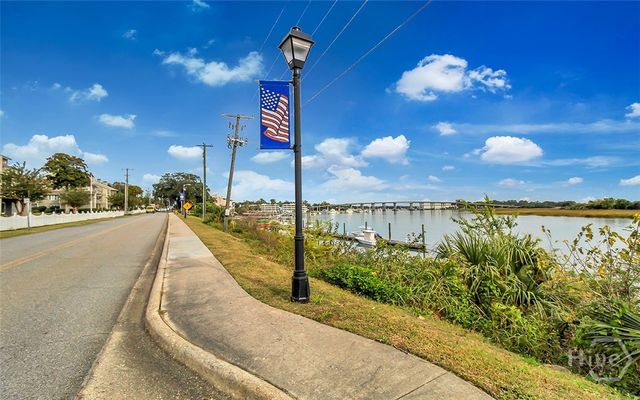 2902 River Drive B-301, Savannah, GA 31404