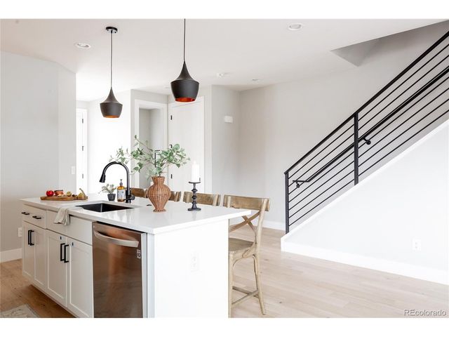 4403 S Acoma St, Englewood, CO 80110