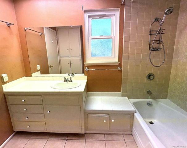 12040 Callado Rd, San Diego, CA 92128