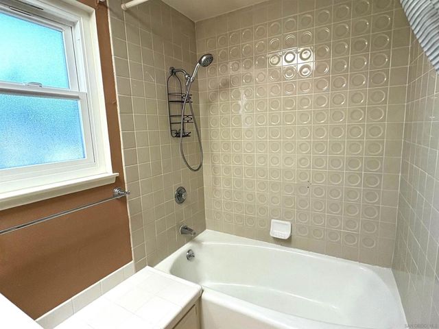 12040 Callado Rd, San Diego, CA 92128