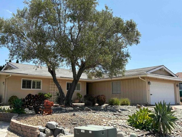 12040 Callado Rd, San Diego, CA 92128