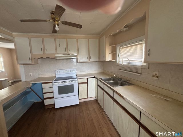 70 East Dover Street, Waterbury, CT 06706