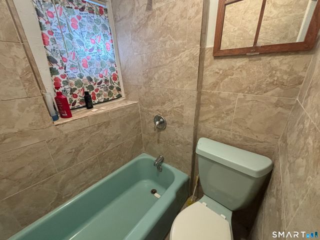 70 East Dover Street, Waterbury, CT 06706